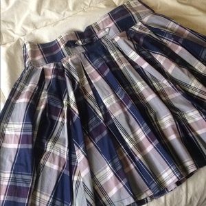 Lacoste pleated plaid skirt w/ pockets